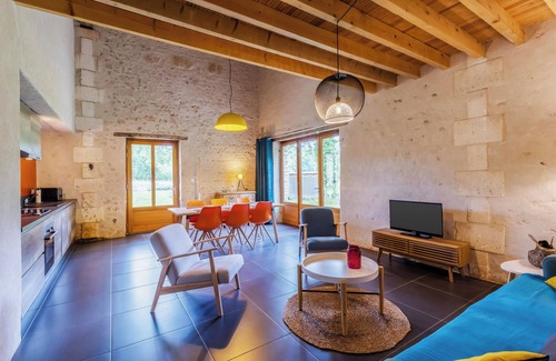 Chassaignes Casa | 'Gîte L'Étable' con piscina compartida, terraza privada y Wi-Fi