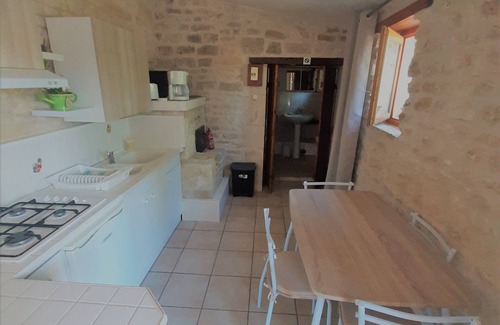 Saint Martin de Juillers Casa | GITE LE PETIT BONHEUR