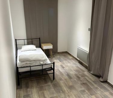 Saint-Martin-des-Fontaines Casa | Gite les garnes