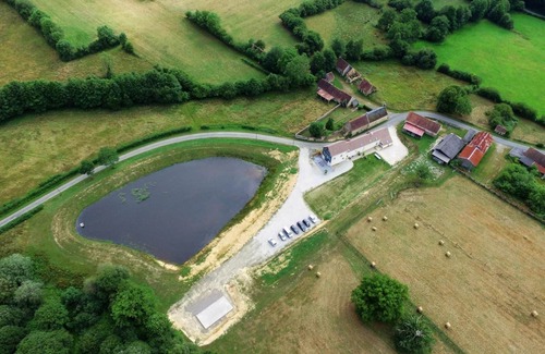 Le Cercueil Cabaña | Gite Le Cercueil, 6 bedrooms, 15 persons