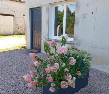 Echassieres Casa | gite le terminus