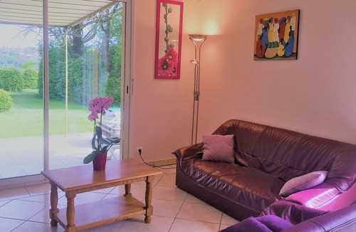Loubressac Casa | TRANQUILA CON VISTAS DE UNO DE LOS MAS HERMOSOS PUEBLOS DE FRANCIA