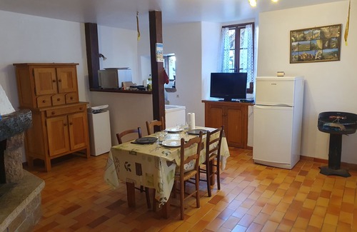 Saint-Chely-du-Tarn Cabaña | Gite "Les Osiers", GT 31, sleeps 4 Saint Chély Du Tarn.