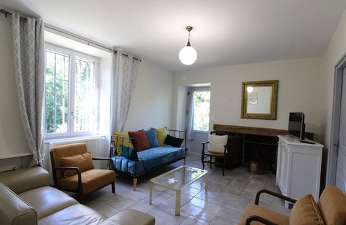 Mandailles-Saint-Julien Cabaña | Gite Mandailles-Saint-Julien, 5 bedrooms, 12 persons