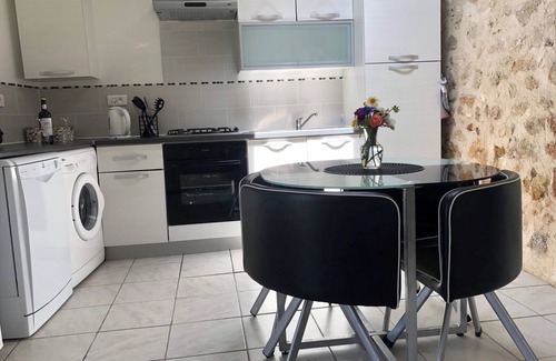 Courgeac Casa | Gite Magic Couples only one level spacious Gite
