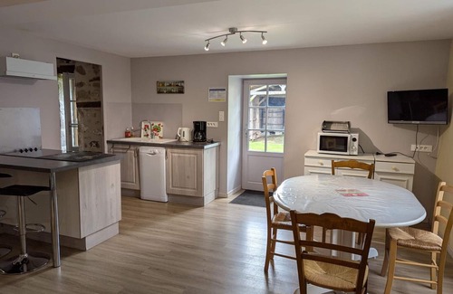 Montmoreau-Saint-Cybard Cabaña | Casa rural Montmoreau, 2 dormitorios, 5 personas