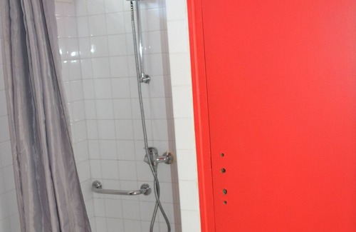 Verruyes Casa | ALQUILER N ° 12 DENTRO DE UN PUEBLO ALBERGUE CON PISCINA CLIMATIZADA Y JACUZZI