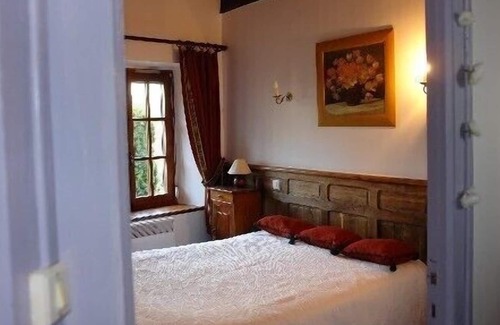 Plouegat-Moysan Casa | Gite of character in Britanny, peace and comfort, park, restaurant, sea 15km