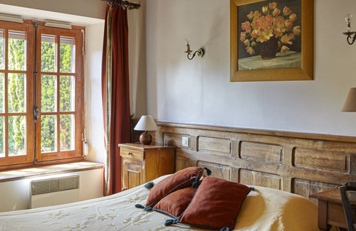 Plouegat-Moysan Casa | Gite of character in Britanny, peace and comfort, park, restaurant, sea 15km