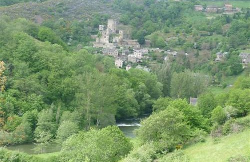 Belcastel Apartamento | gite Oustal
