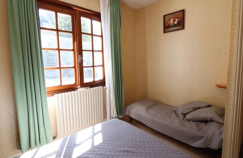 Pleaux Cabaña | Gite Pleaux, 2 bedrooms, 5 persons