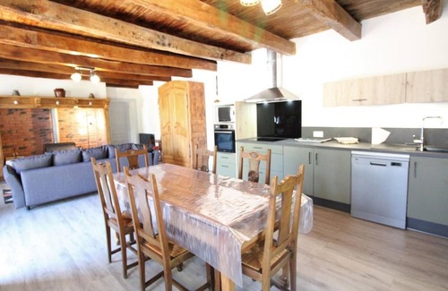 Pleaux Cabaña | Gite Pleaux, 3 bedrooms, 6 persons
