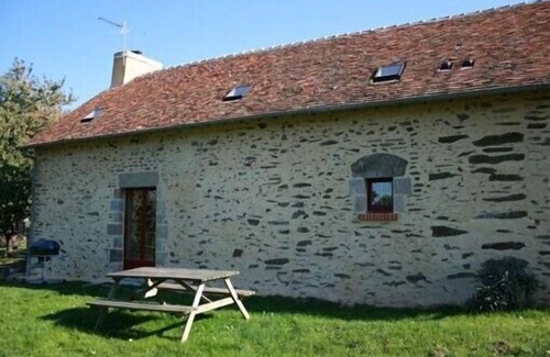 Saint-Georges-le-Gaultier Cabaña | Cottage en COEUR de Mancelles Alpes Normandía Maine Parque Regional
