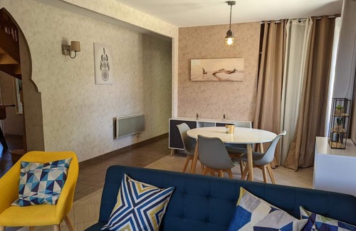Sud Charente Cabaña | Casa rural Reignac, 5 dormitorios, 12 personas