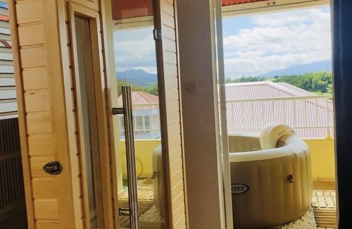 Sainte-Rose Apartamento | Gite Rhum & Spa: llénate de sol☀️