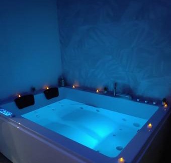 Saint-Germer-de-Fly Casa | Gite Romantique avec Espace Balnéo et Ciel Etoilé "La Maison du Bonheur Saint Germer de Fly" Nuit Romantique Oise, Picardie, Normandie