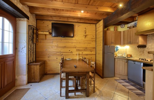 Pessac-sur-Dordogne Casa | Casa rural en el corazón de los viñedos de Burdeos.