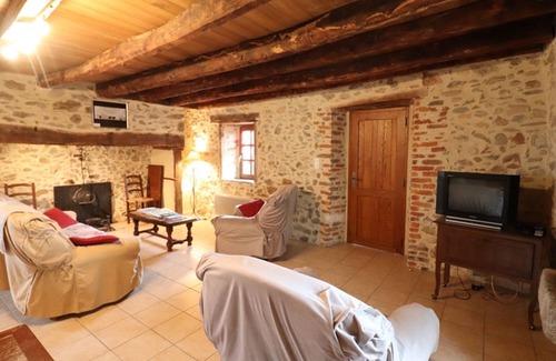 Saint-Etienne-de-Maurs Cabaña | Gite Saint-Étienne-de-Maurs, 1 bedroom, 3 persons