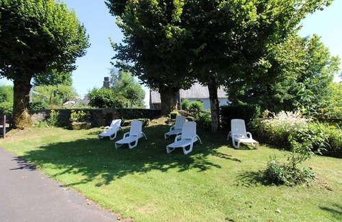 Saint-Bonnet-de-Salers Cabaña | Gite Saint-Bonnet-de-Salers, 6 bedrooms, 14 persons