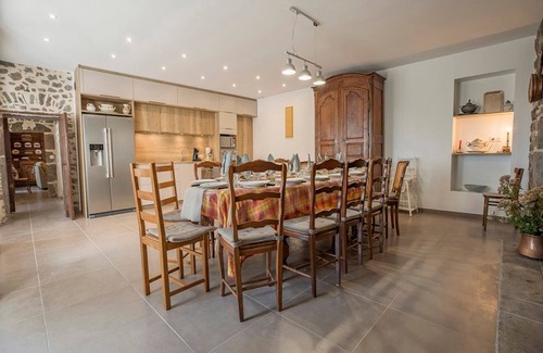 Saint-Bonnet-de-Salers Cabaña | Gite Saint-Bonnet-de-Salers, 4 bedrooms, 8 persons