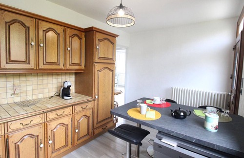 Saint-Martin-Valmeroux Cabaña | Gite Saint-Martin-Valmeroux, 2 bedrooms, 3 persons