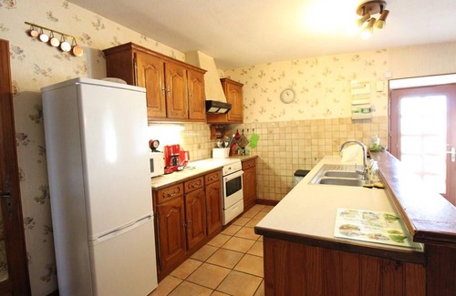 Saint-Martin-Valmeroux Cabaña | Gite Saint-Martin-Valmeroux, 5 bedrooms, 10 persons