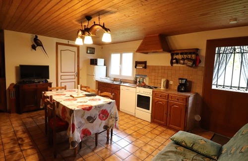 Saint-Projet-de-Salers Cabaña | Gite Saint-Projet-de-Salers, 2 bedrooms, 4 persons