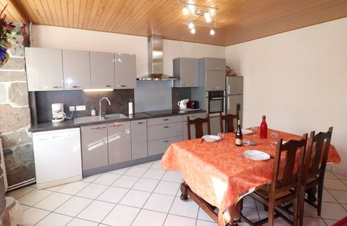 Saint-Chamant Cabaña | Gite Saint-Chamant, 2 bedrooms, 4 persons