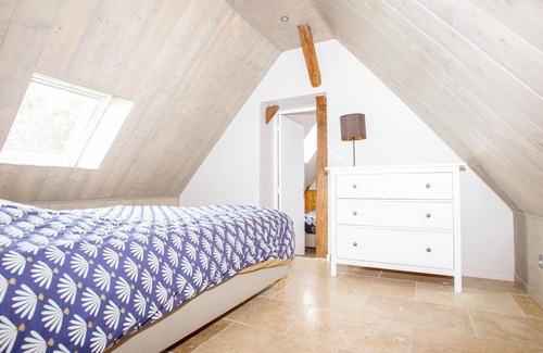 Sennevieres Cabaña | Gite Sennevières, 8 bedrooms, 28 persons