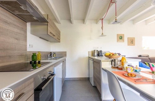 Chapdes-Beaufort Casa | Gite Sources et Volcans