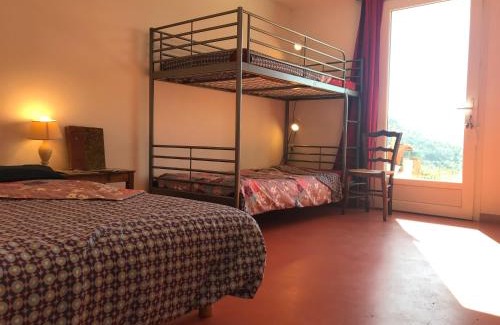 Saint-Germain-de-Calberte Apartamento | Gite très belle vue au cœur des Cévennes
