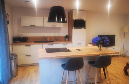 Lannion Casa | Gîte Trugarez, small renovated house. Situated in the green on the Pink Granite Coast