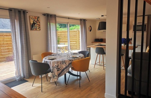 Lannion Casa | Gîte Trugarez, small renovated house. Situated in the green on the Pink Granite Coast