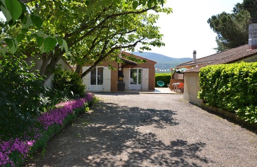 Lagorce Cabaña | Alquiler de casa rural con terassa vallada en Vallon Pont d'Arc