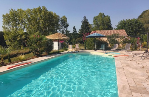 Reaup-Lisse Cabaña | Gîte with heated swimming pool