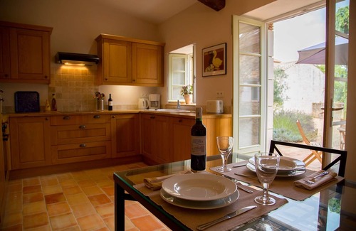 Villamblard Cabaña | Gites Boutique duerme 12 (Las tres casas rurales)