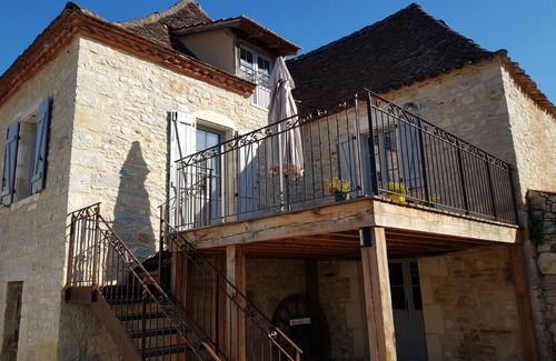 Tour-de-Faure Cabaña | Gîte-Premium-Baño en la habitacion-Vista a la Piscina-Le four à pain