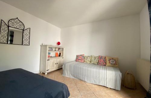Saint-Morillon Casa | Gites d'Ici et d'Ailleurs 1 & 2 -famille ou groupe- Dépendances dans propriété proche Bordeaux et Bassin Arcachon