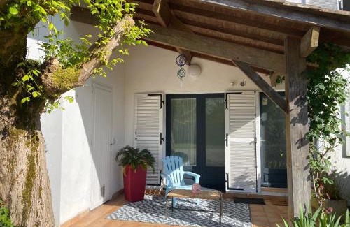 Saint-Morillon Casa | Gites d'Ici et d'Ailleurs 1 & 2 -famille ou groupe- Dépendances dans propriété proche Bordeaux et Bassin Arcachon