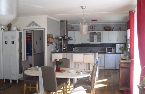 Plourin-les-Morlaix Apartamento | Gites de Daumesnil 5 minutes walk from town center.