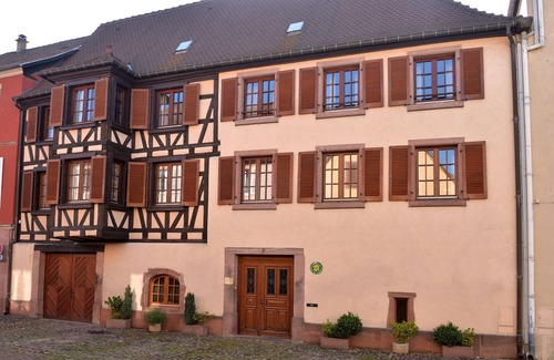 Kaysersberg-Vignoble Casa | Gîtes du Couvent, "Schlossberg" beautiful apartment in the historic center of Kaysersberg
