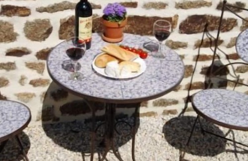 Saint-Simeon Cabaña | Le Trou Normand-Gîte-Familiar-Baño Privado-Vista al patio