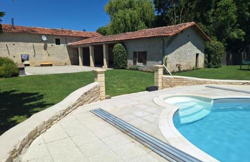 Mons Casa | Gites Les Grandes Ecures
