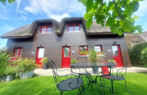 Fatouville-Grestain Cabaña | Casas rurales en NORMANDY con piscina y SAUNA cerca de Honfleur 8 HABITACIONES