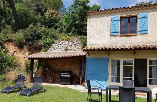 Salernes Cabaña | Casas rurales de la colina de Sollies: AZUR