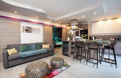 Furdenheim Apartamento | Gites Spa Strasbourg Appartement le 14 jacuzzi sauna privé, Gite le 14