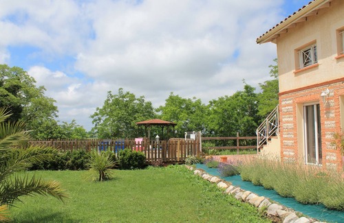 Latrape Apartamento | Gites Ushuaia with outdoor pool