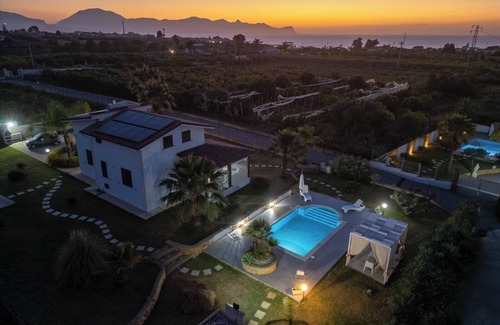 Balestrate Villa | CASA GIUSEPPE CON PISCINA PRIVADA