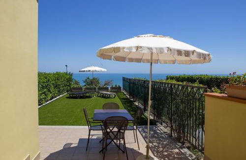 Marina di Vasto Casa | Giuvra Garden House