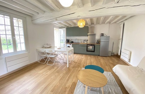 Gommecourt Cabaña | Giverny, near : charming gîte, 3 bedrooms + garden